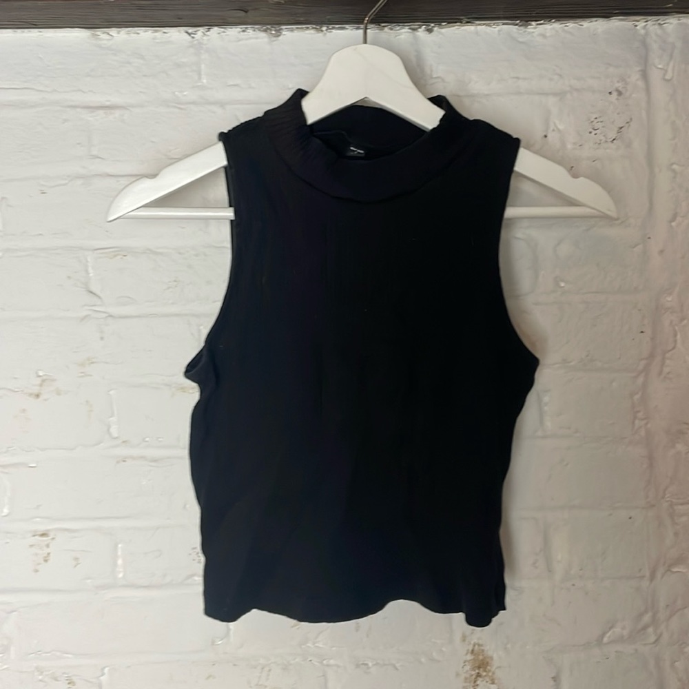Mock neck tank top from Uniqlo
